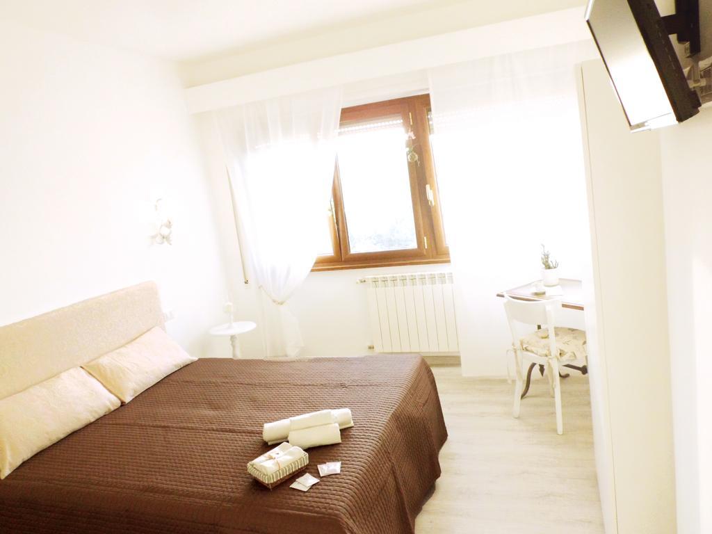 More Than 2* Rome